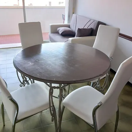 Daire Alba Trilocale Vista Mare - 2 Da Letto Riccione