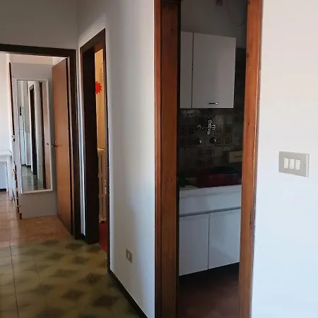 Alba Trilocale Vista Mare - 2 Da Letto *