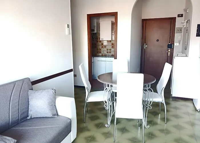 Alba Trilocale Vista Mare - 2 Da Letto Apartamento *