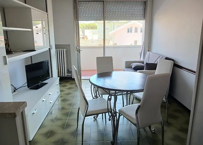 Alba Trilocale Vista Mare - 2 Da Letto Apartamento *