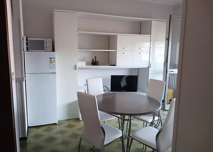 Alba Trilocale Vista Mare - 2 Da Letto Apartamento Riccione