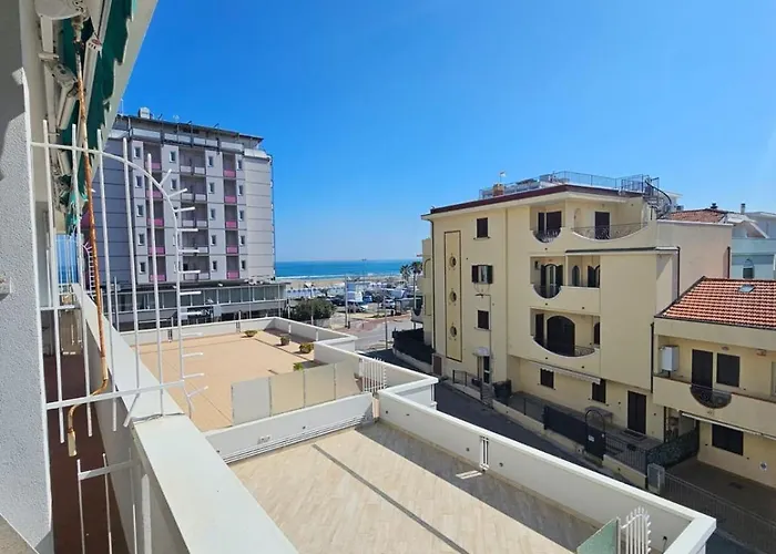 Alba Trilocale Vista Mare - 2 Da Letto Apartamento